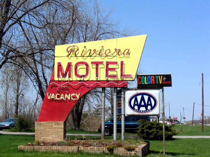 Riviera Motel - April 2003 (newer photo)